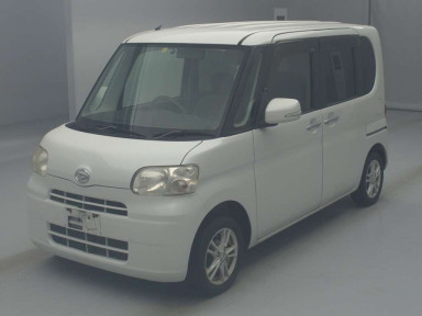 2010 Daihatsu Tanto