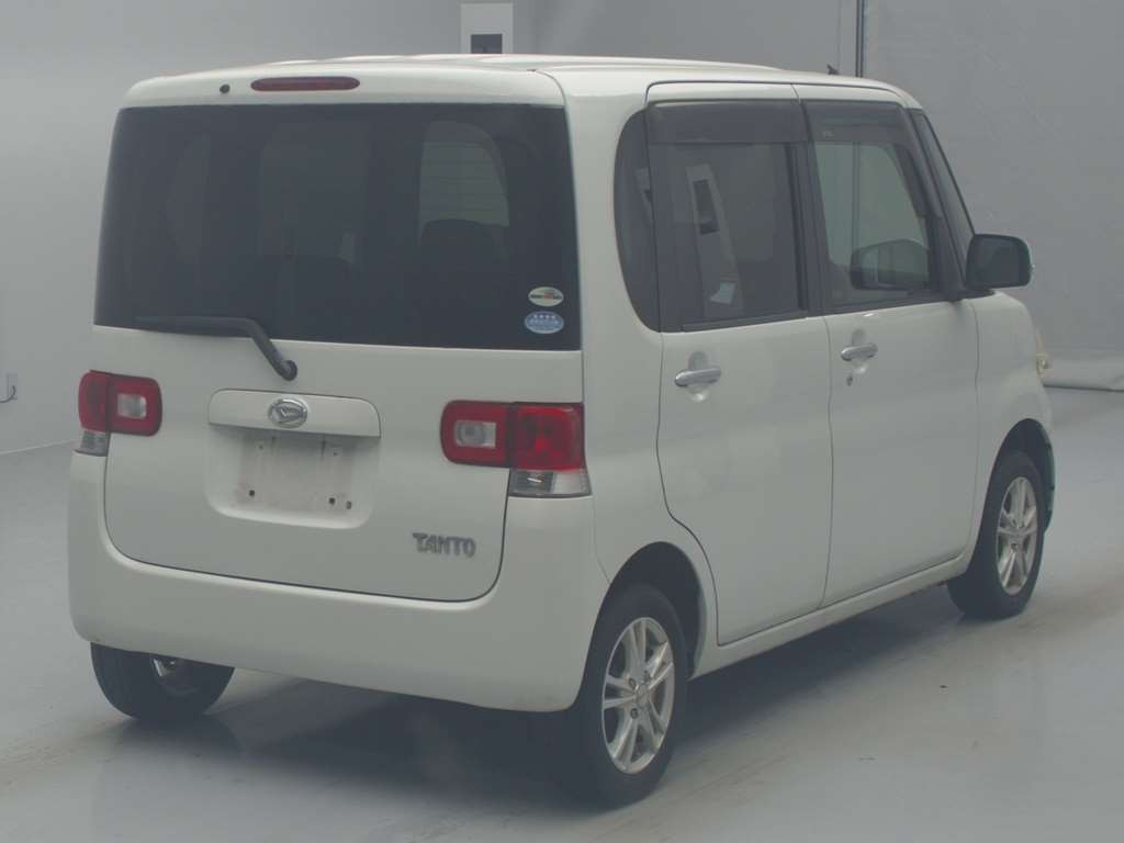 2010 Daihatsu Tanto L375S[1]