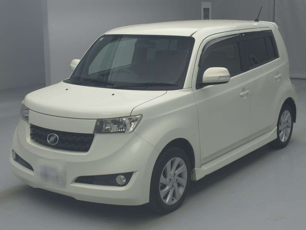 2011 Toyota bB QNC25[0]