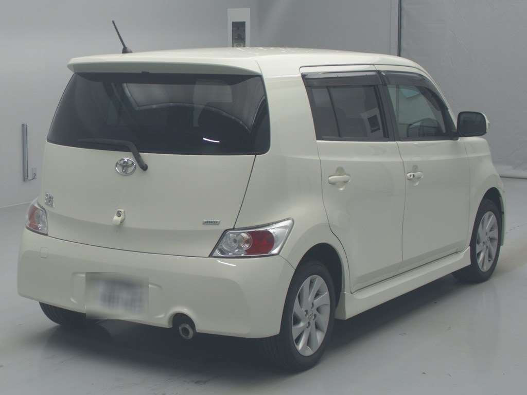 2011 Toyota bB QNC25[1]