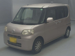 2010 Daihatsu Tanto