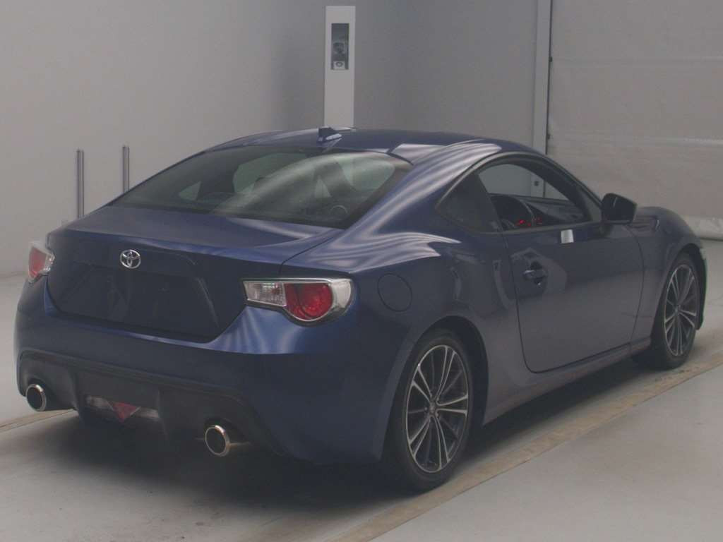 2014 Toyota 86 ZN6[1]