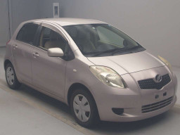 2005 Toyota Vitz