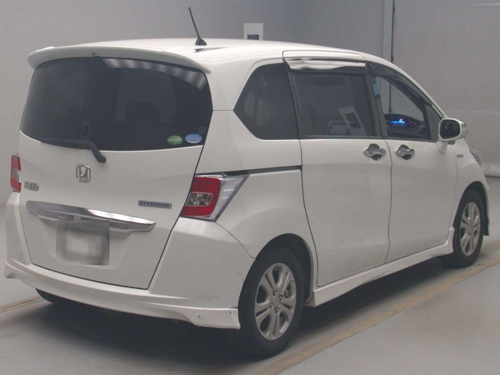 2014 Honda Freed hybrid GP3[1]