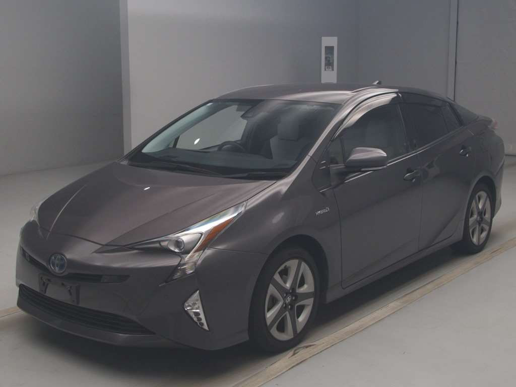 2018 Toyota Prius ZVW51[0]