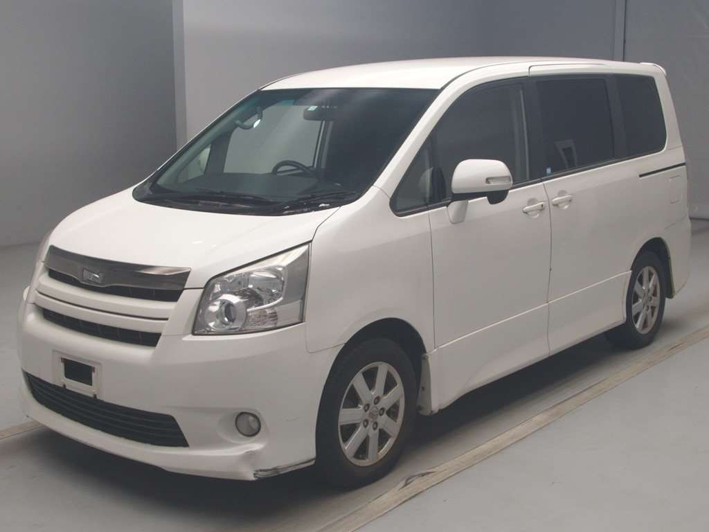 2007 Toyota Noah ZRR70W[0]