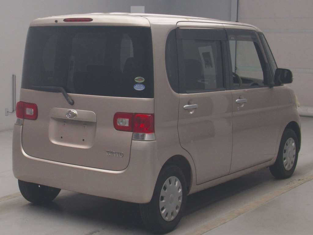 2010 Daihatsu Tanto L375S[1]