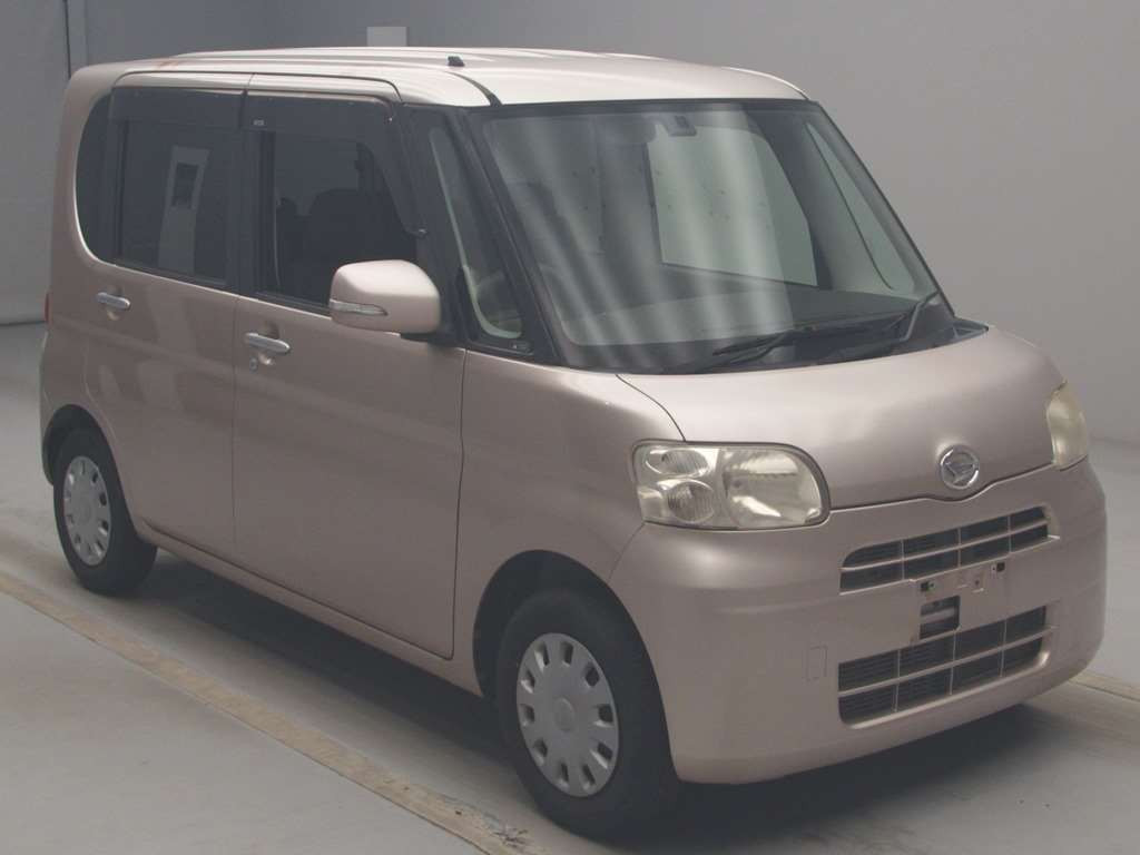 2010 Daihatsu Tanto L375S[2]