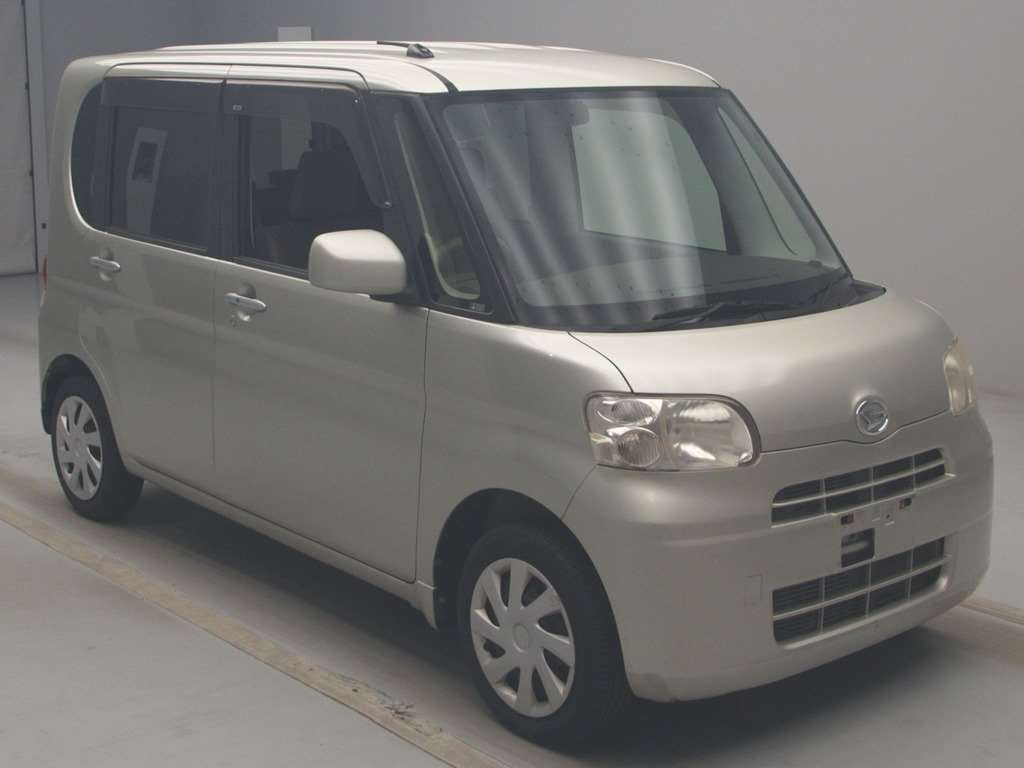 2012 Daihatsu Tanto L375S[2]