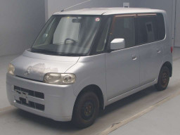 2004 Daihatsu Tanto