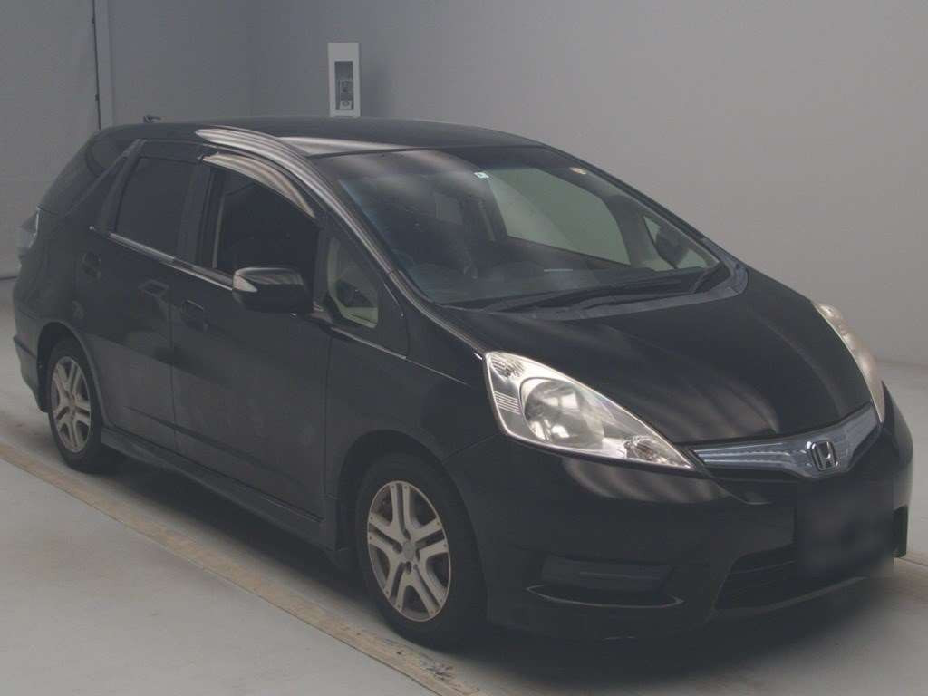 2012 Honda Fit Shuttle Hybrid GP2[2]