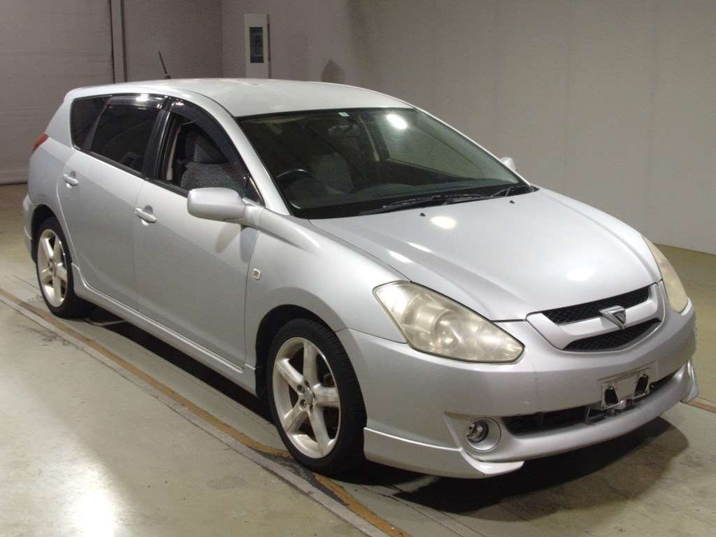 2003 Toyota Caldina AZT241W[2]