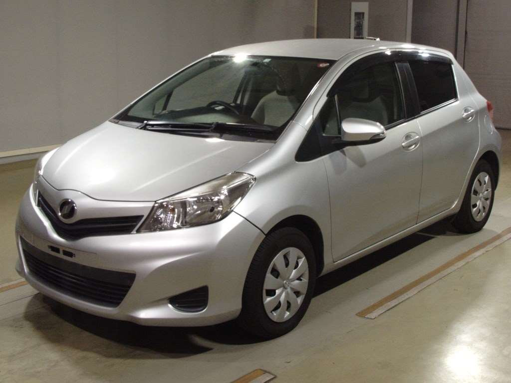 2012 Toyota Vitz NSP130[0]