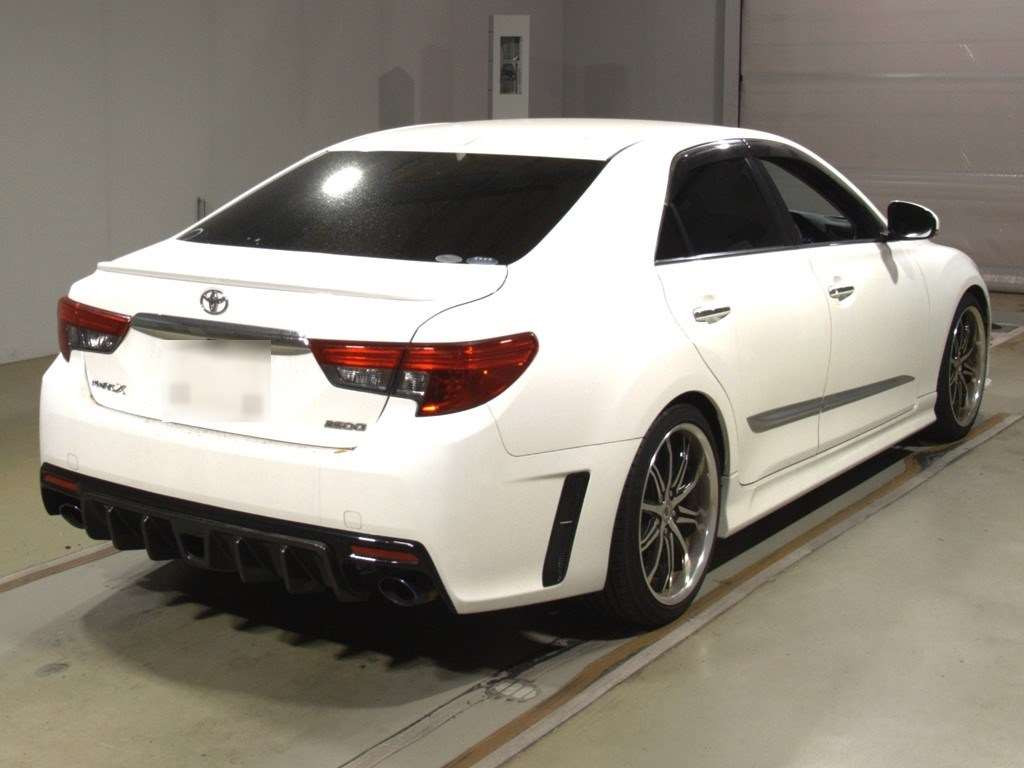 2010 Toyota Mark X GRX130[1]