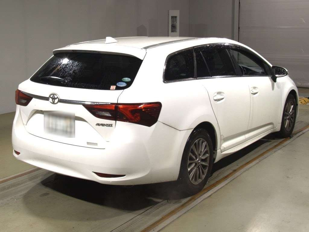 2016 Toyota Avensis Wagon ZRT272W[1]