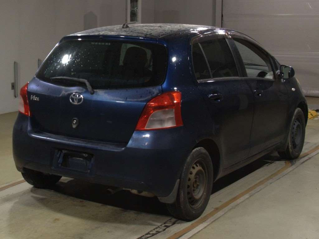 2005 Toyota Vitz SCP90[1]