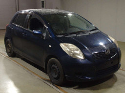 2005 Toyota Vitz