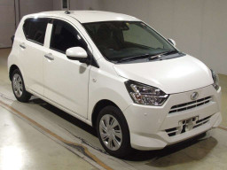 2017 Daihatsu Mira es