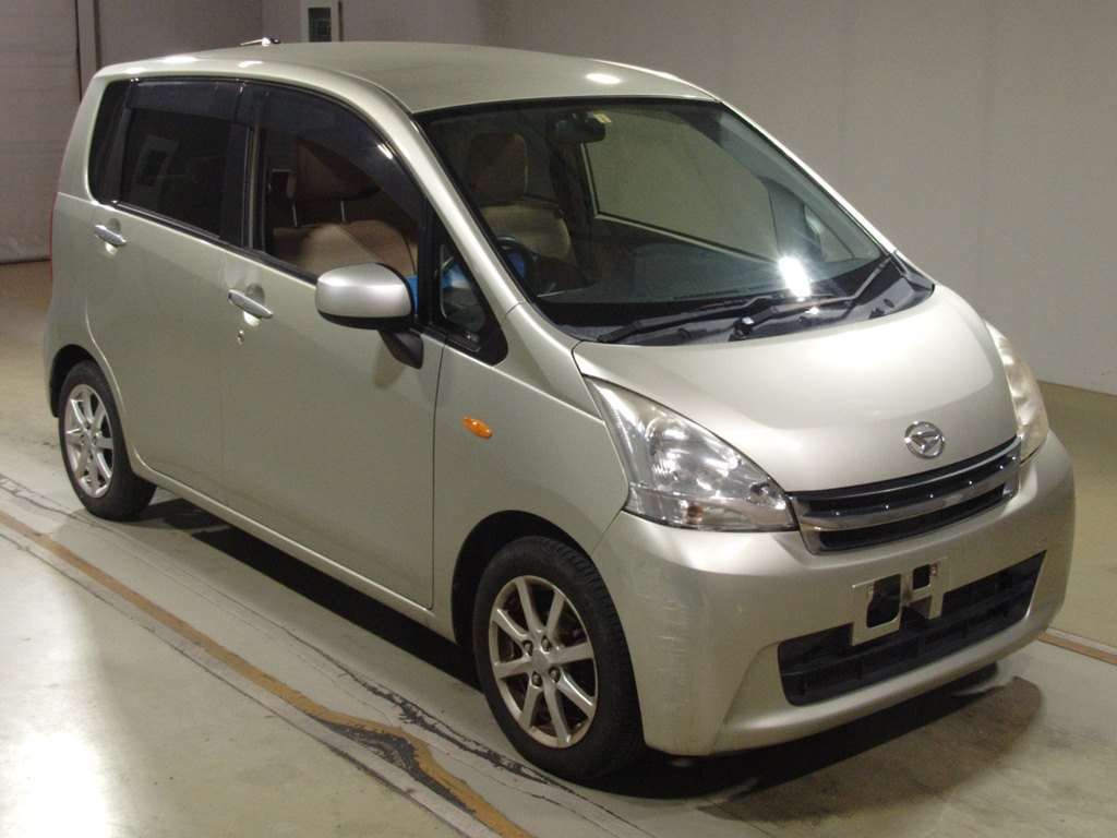 2012 Daihatsu Move LA100S[2]