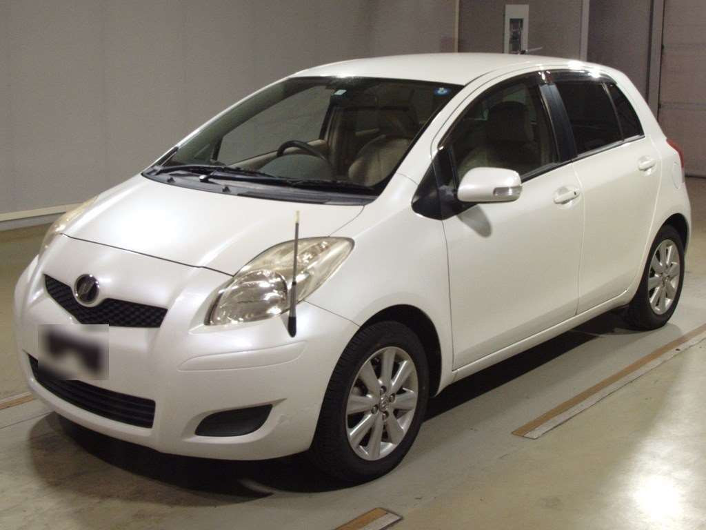 2009 Toyota Vitz SCP90[0]