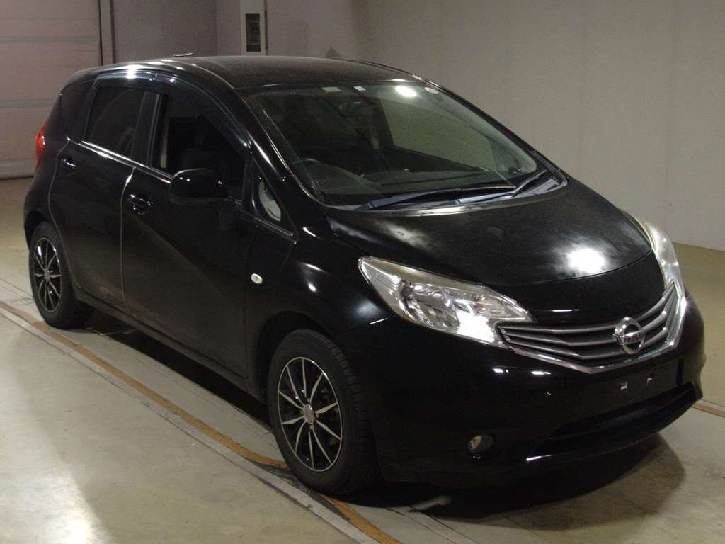 2012 Nissan Note E12[2]