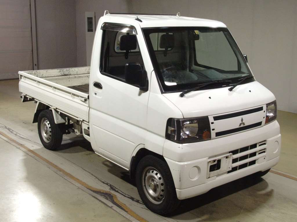 2010 Mitsubishi Minicab Truck U62T[2]