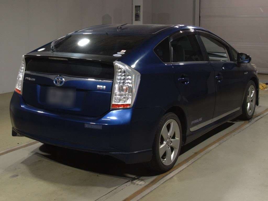 2009 Toyota Prius ZVW30[1]