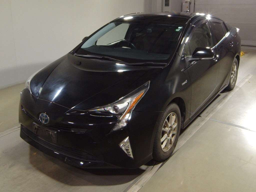 2018 Toyota Prius ZVW55[0]