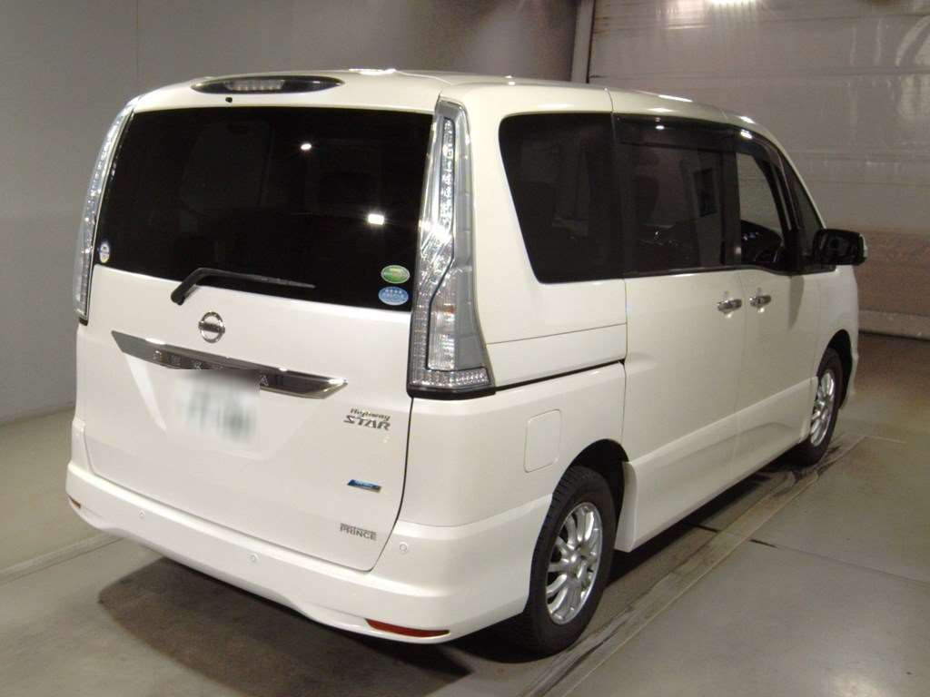 2014 Nissan Serena FNC26[1]