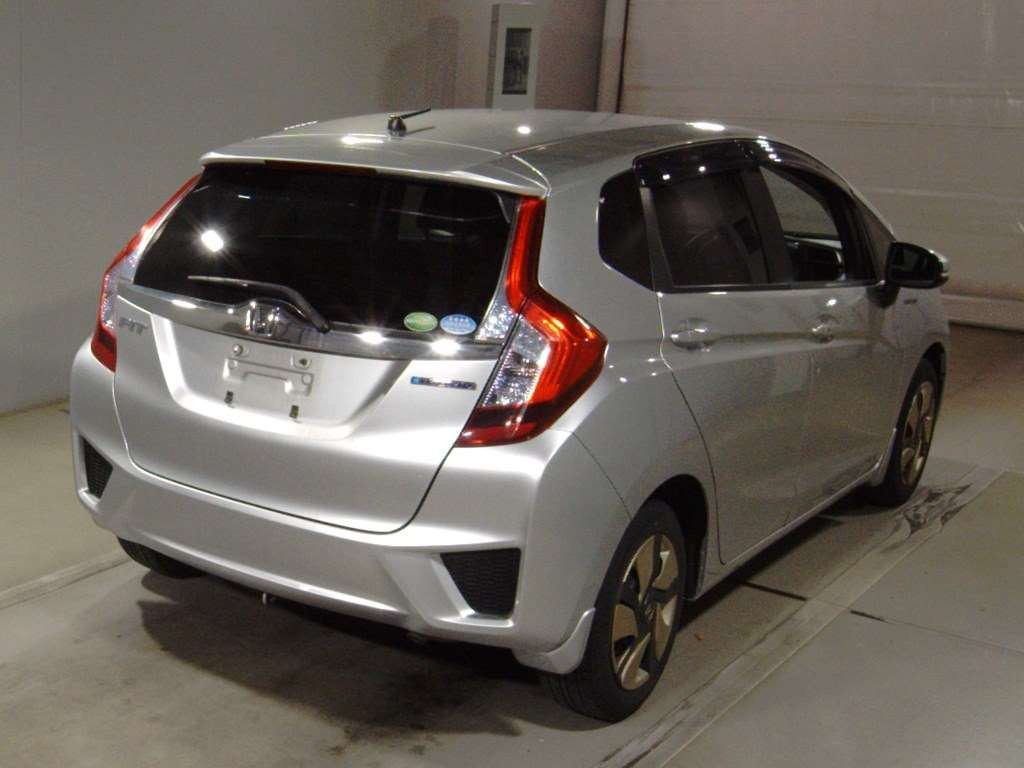 2013 Honda Fit Hybrid GP5[1]