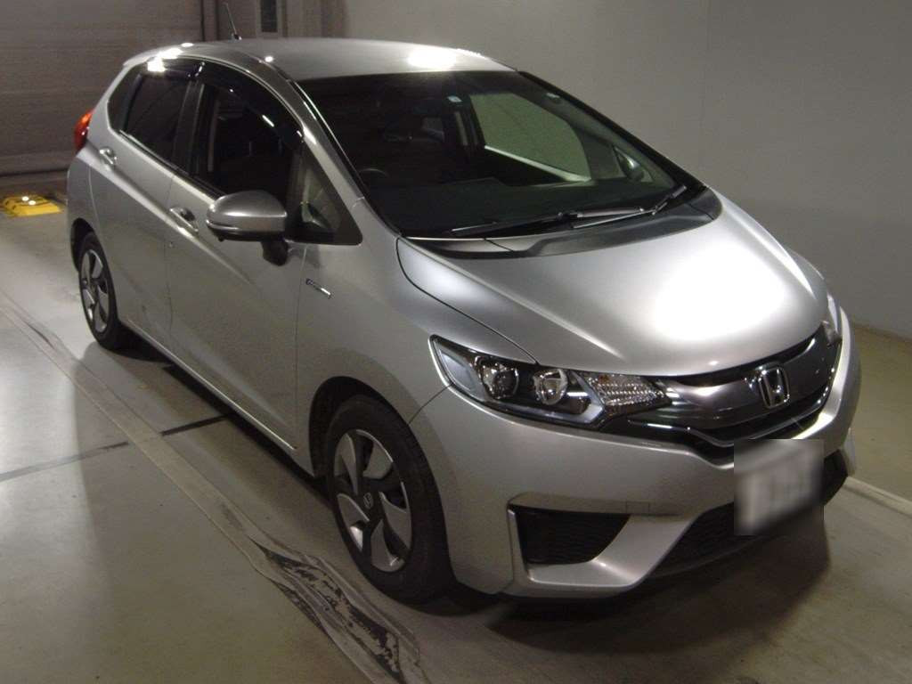 2014 Honda Fit Hybrid GP5[2]