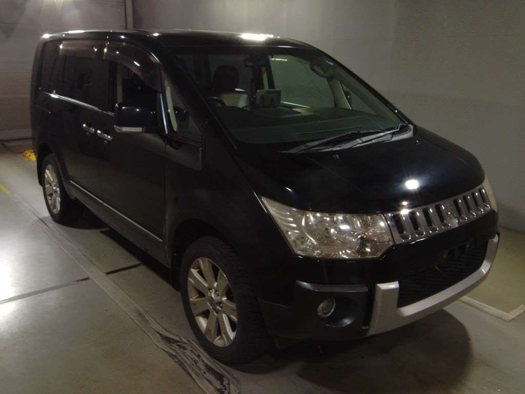 2007 Mitsubishi Delica D5 CV5W[2]