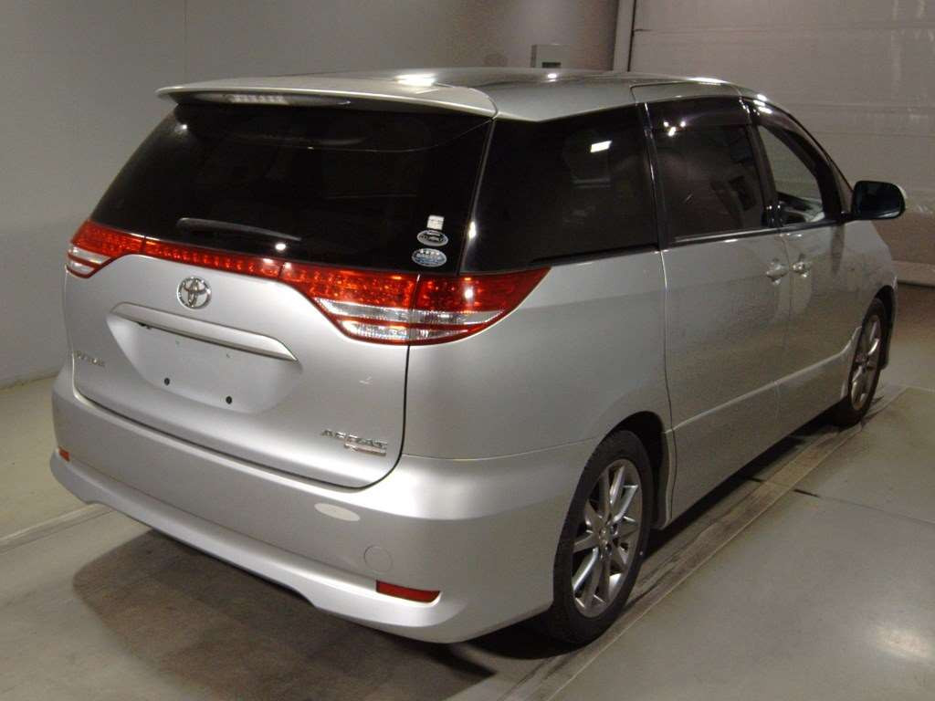 2007 Toyota Estima ACR50W[1]