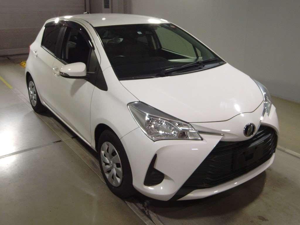 2019 Toyota Vitz NSP130[2]