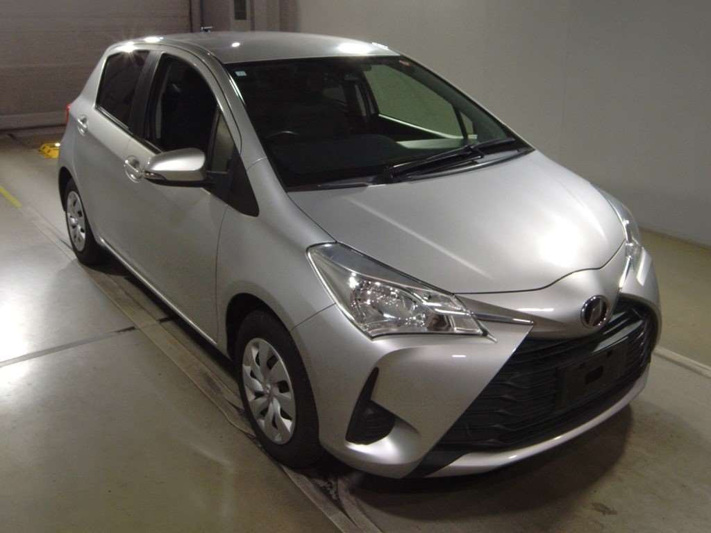 2018 Toyota Vitz KSP130[2]