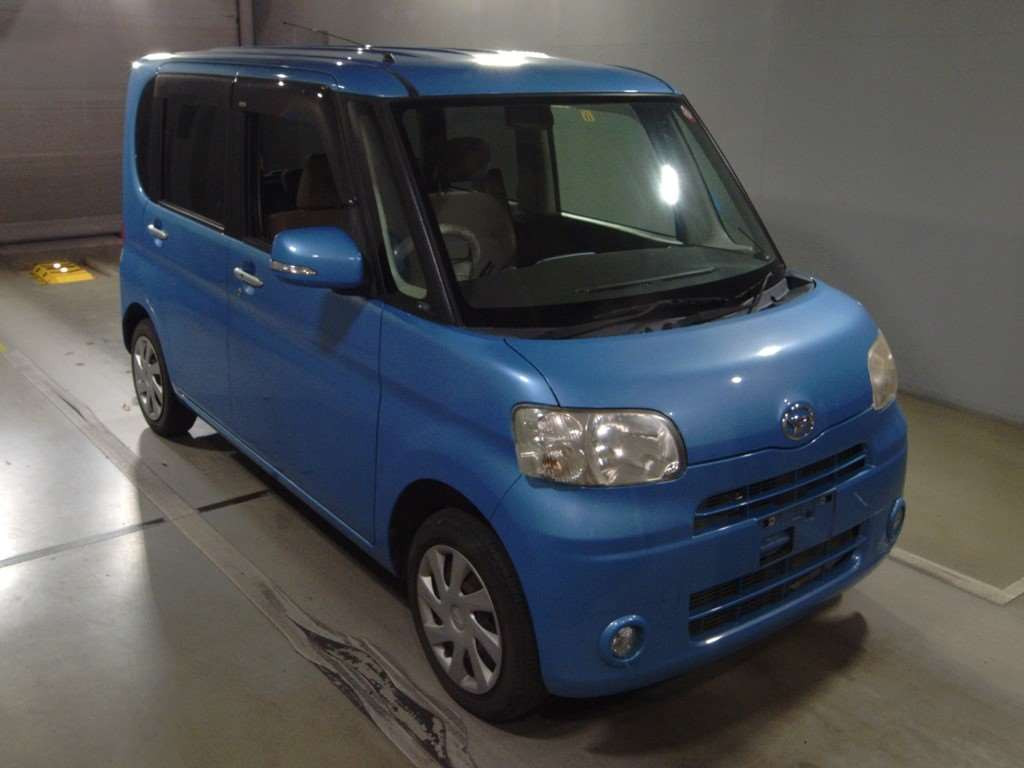 2011 Daihatsu Tanto L375S[2]