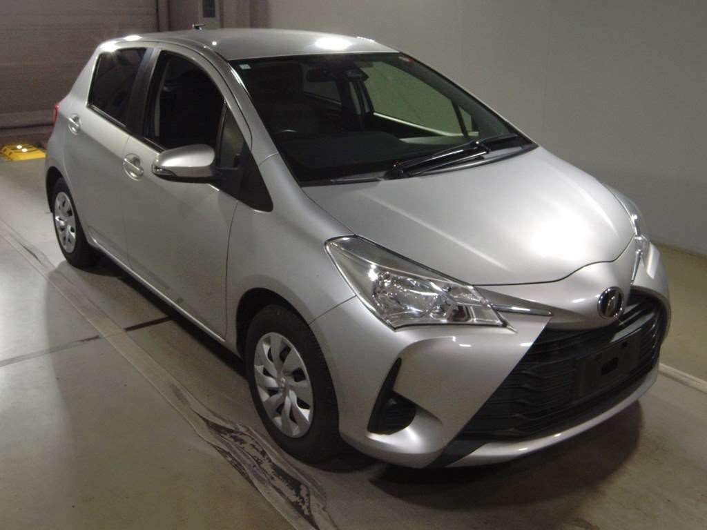 2018 Toyota Vitz KSP130[2]