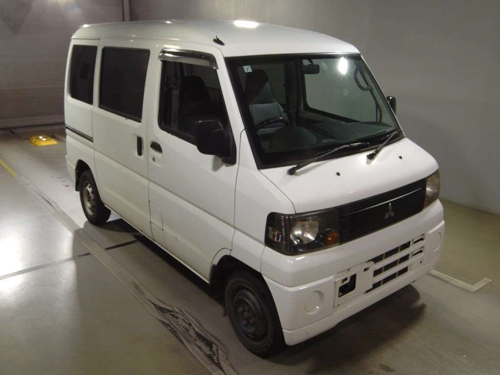 2010 Mitsubishi Minicab Van U61V[2]