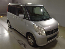 2011 Nissan Roox