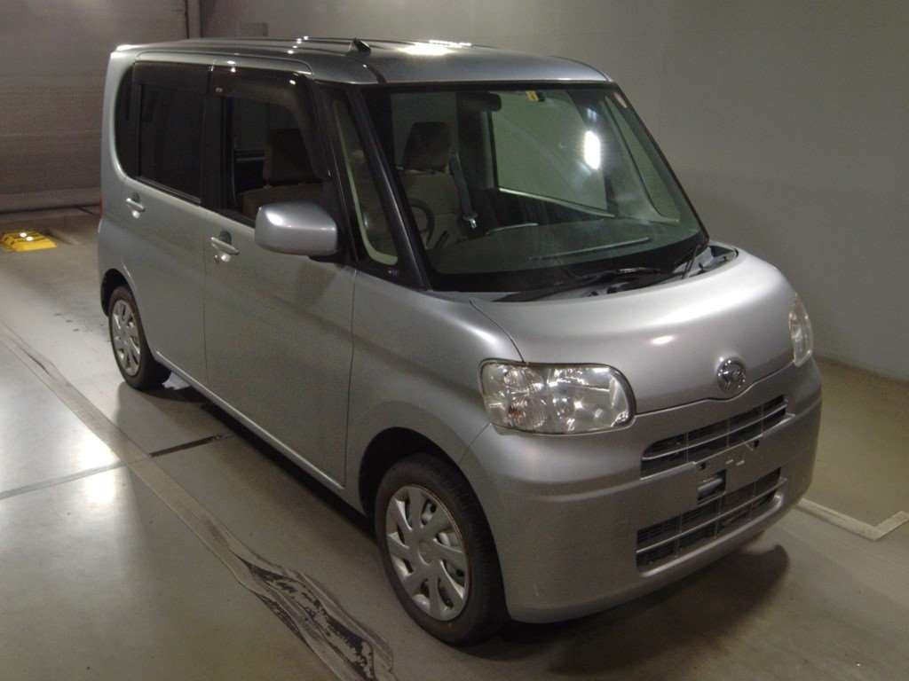 2012 Daihatsu Tanto L385S[2]