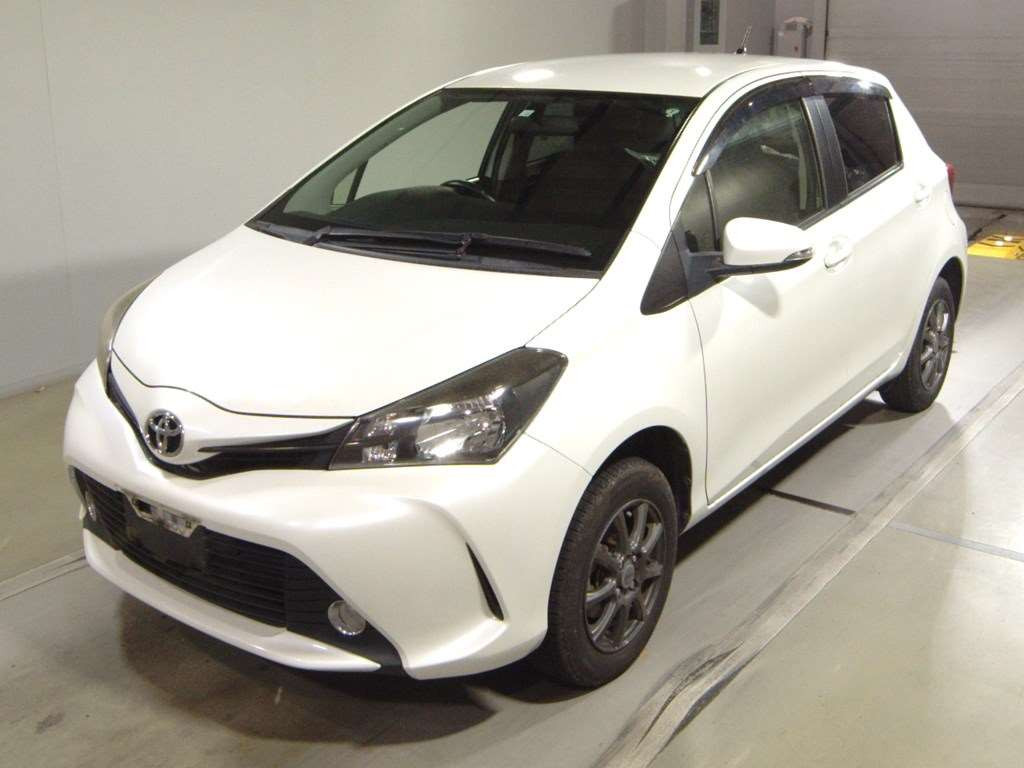 2014 Toyota Vitz NSP135[0]