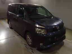 2008 Toyota Voxy