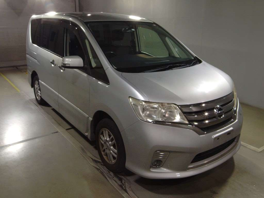 2012 Nissan Serena FNC26[2]