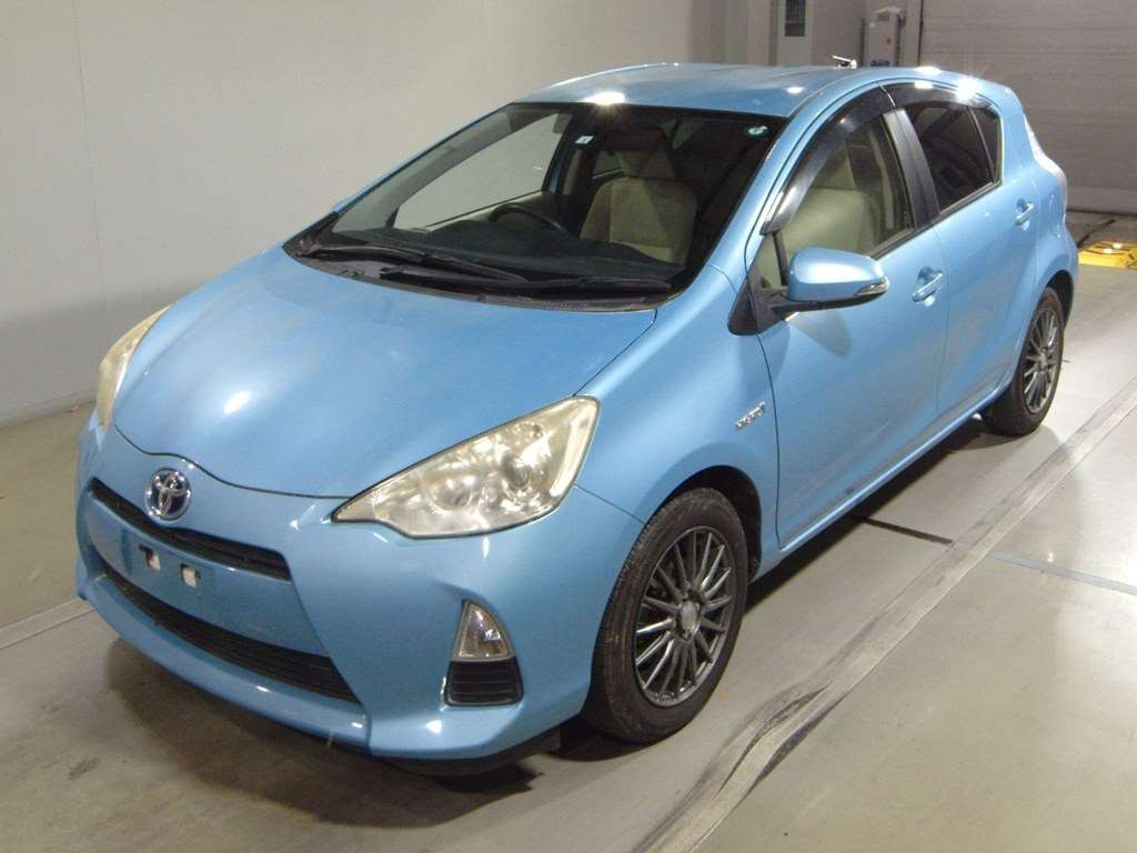 2012 Toyota Aqua NHP10[0]