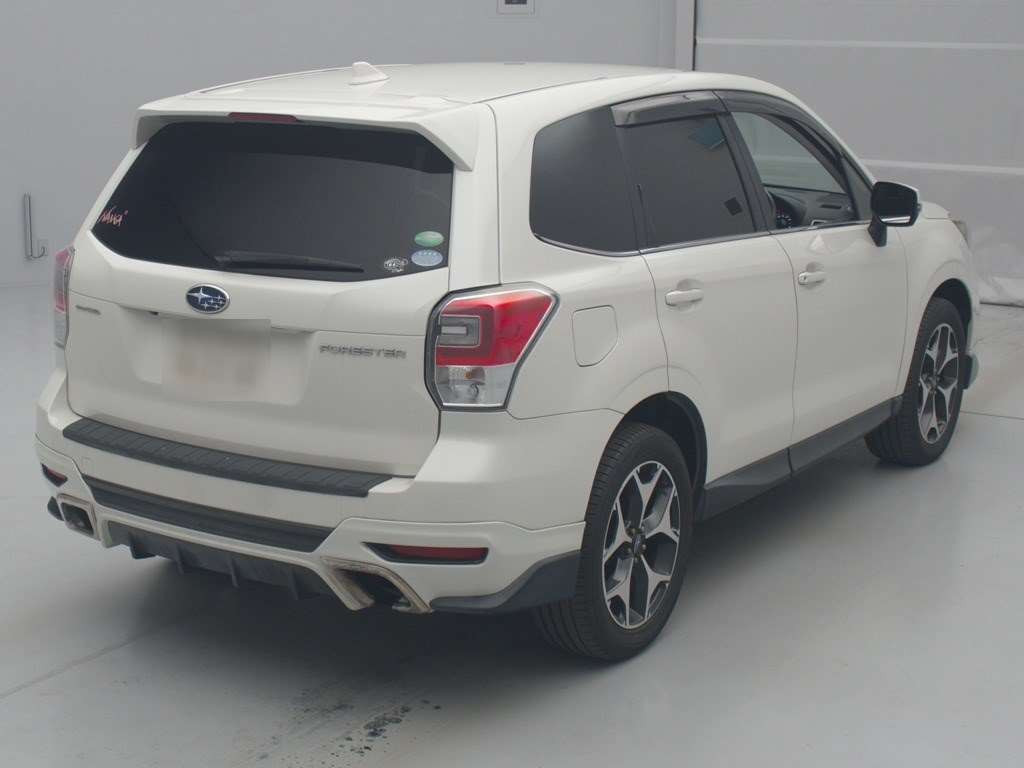 2016 Subaru Forester SJ5[1]