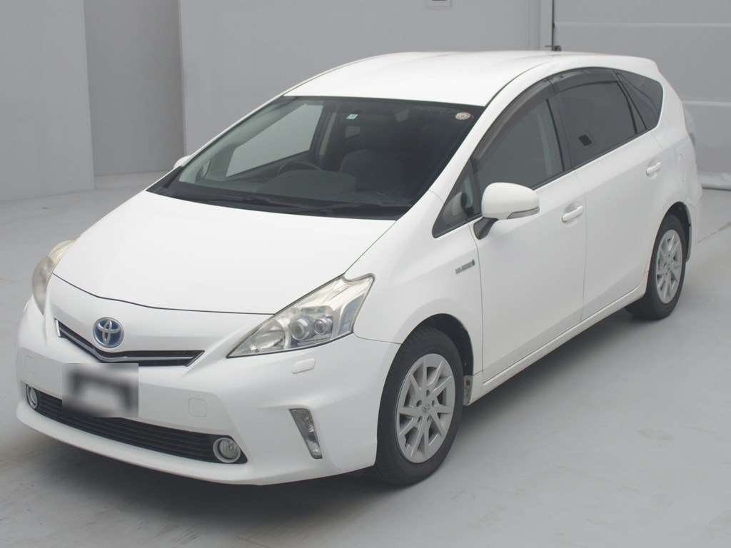 2011 Toyota Prius alpha ZVW40W[0]