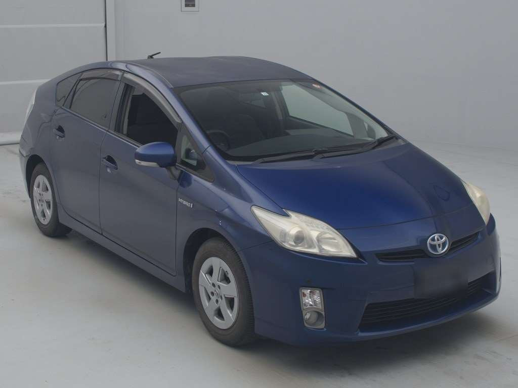 2011 Toyota Prius ZVW30[2]