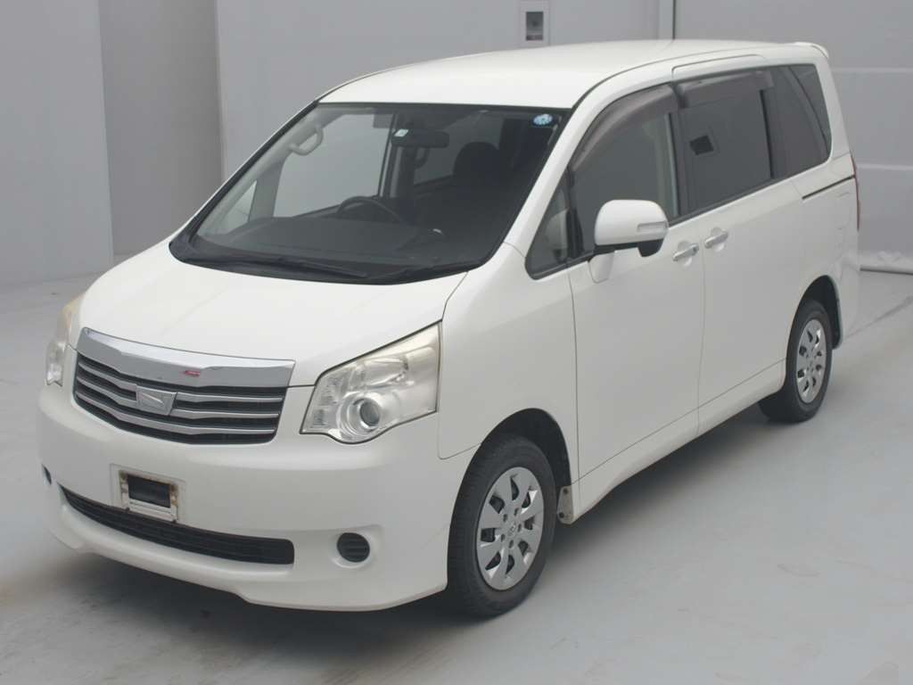 2011 Toyota Noah ZRR75G[0]