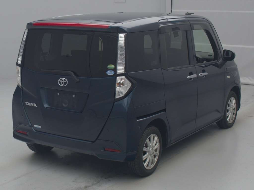 2018 Toyota TANK M910A[1]