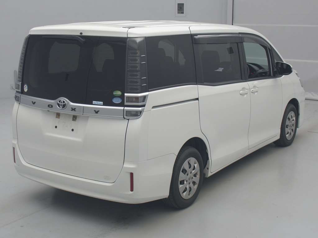 2017 Toyota Voxy ZRR80G[1]